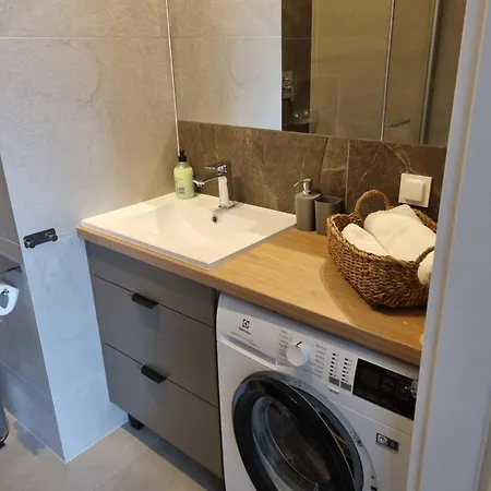 Topolowa - Winda -parking W Hali Garazowej Elblag